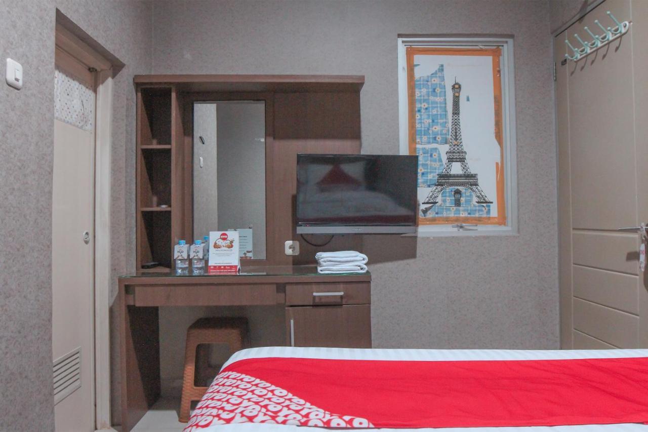 Oyo 383 Env Residence Jakarta Kültér fotó