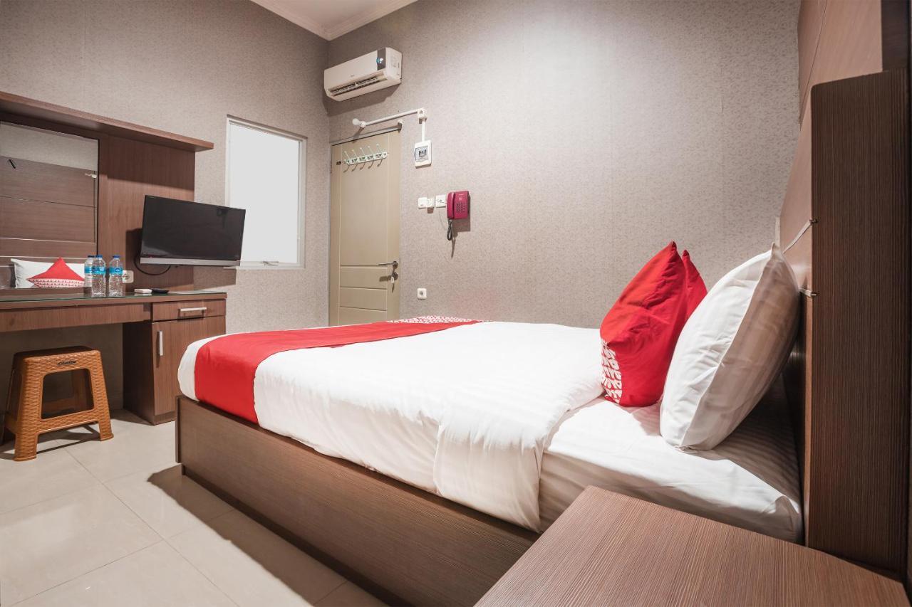 Oyo 383 Env Residence Jakarta Kültér fotó